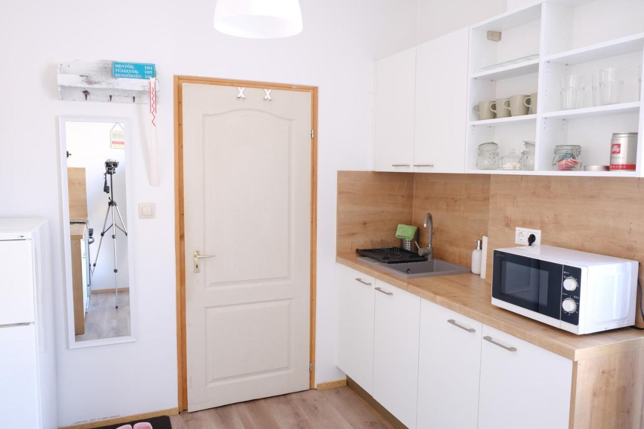 Apartment Varfal-lak Apartman *