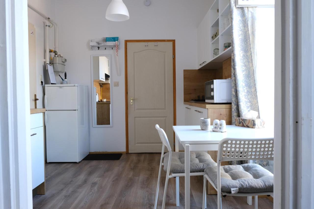 Varfal-lak Apartman Apartment